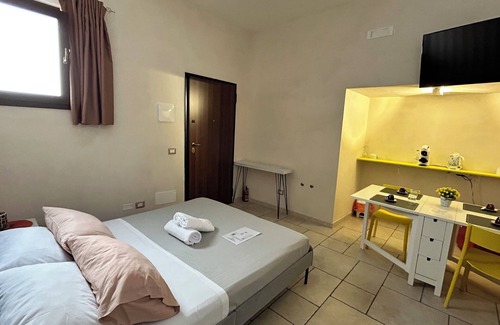 Pulsano Bed & Breakfast | Standard Room for 1-4 Guests – Comfortable Stay in Pulsano Historic Center
