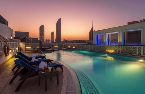 Al Danah Apartment | Standard Room Near Capital Park By E R