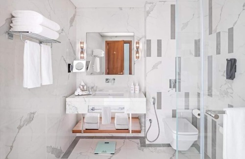 Dubai World Central Apartment | Standard Room Near Maktoum Airport By E R