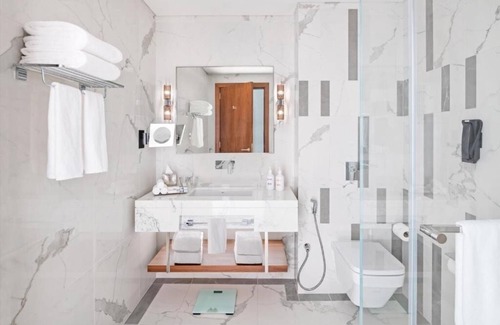Dubai World Central Apartment | Standard Room Near Maktoum Airport By E R