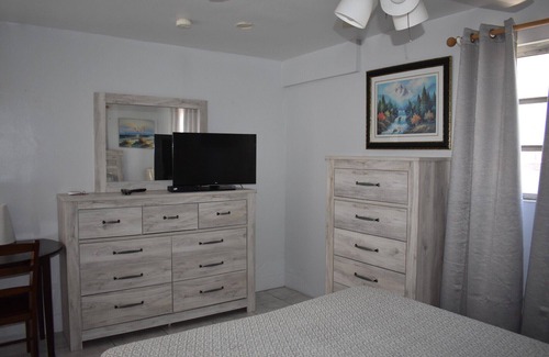 Seven Mile Beach Apartment | Standard Studio