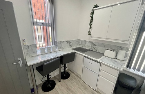 South Shore Apartment | Standard suite with spa bath