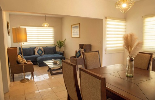 Topolobampo House | Standard villa for 4 people in Luz del Mar