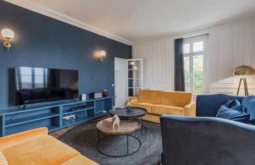 Chalifert Villa | Standing cottage in Disneyland