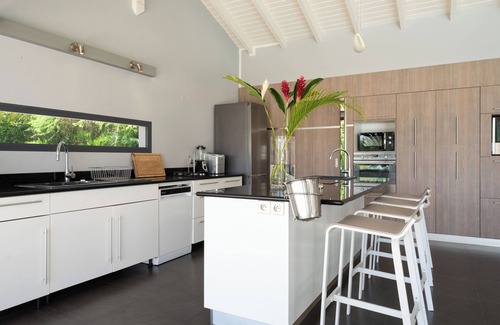 Saint-Francois Villa | Standing on the heights of Saint-François, Villa Azur has a breathtaking view