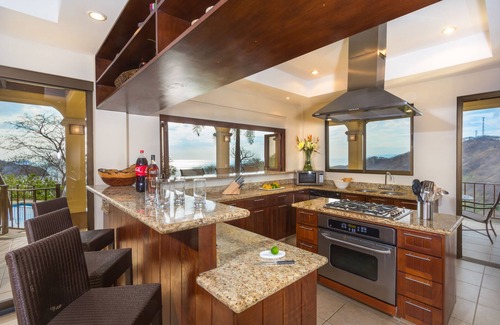 Coco Villa | Standout Luxury Ocean View Villa