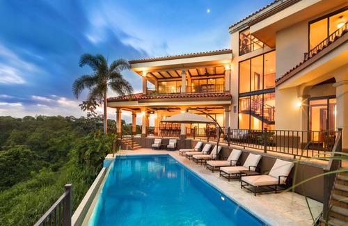 Coco Villa | Standout Luxury Ocean View Villa