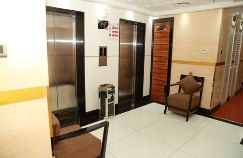 Al Sharq Apartment | Standrad King Room Near Sharjah Corniche