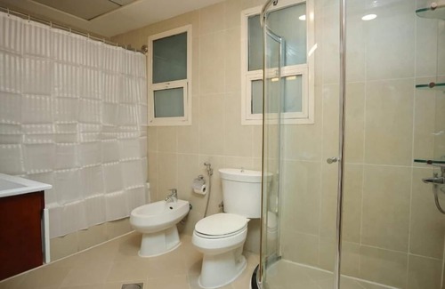 Al Sharq Apartment | Standrad King Room Near Sharjah Corniche