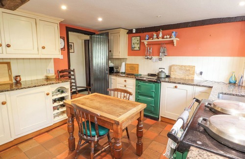 Kendal Cottage | STANG FARM, pet friendly, character holiday cottage in Kendal