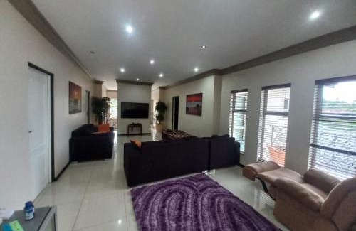 KwaDukuza House | Stanger Manor Guest House