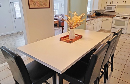 Stanhope House | Stanhope Vacation House – Walk to the beach!