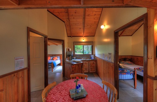 Stanley Cottage | Stanley Lakeside Spa Cabins