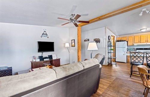 Stanley Cabin | Stanley Stays - The Ponderosa Pine Cabin