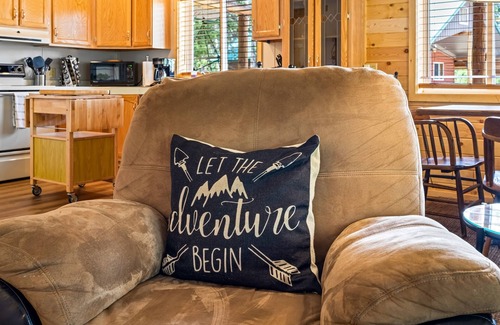 Stanley Cabin | Stanley Stays - The Ponderosa Pine Cabin