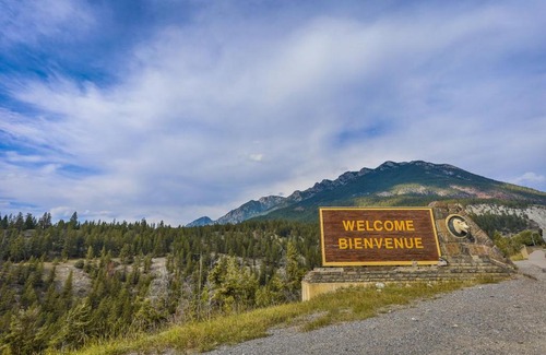 East Kootenay Apartment | Stanley Townhomes by StayIn