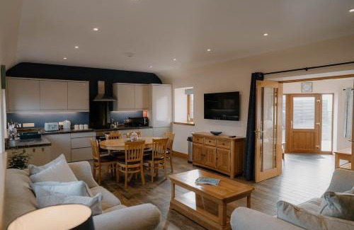 Bankend House | Stanloch Cottage - rural, well equipped, games room, EV
