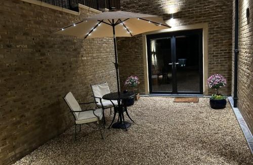 Bishop's Stortford Apartment | Stansted Airport Stay, Parking and Luxury Suite