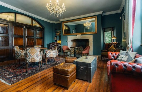 Stanton St Quintin Hotel | Stanton Manor Hotel