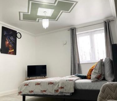 Alibon Apartment | Stanton - Stylish 2 Bedroom