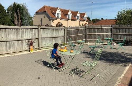 Takeley Bed & Breakfast | Stanwell Stansted Airport