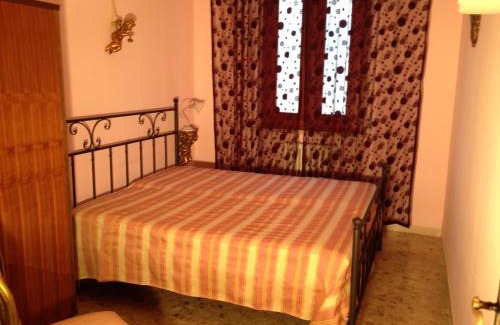 Pontedera House | Stanza Bellaria