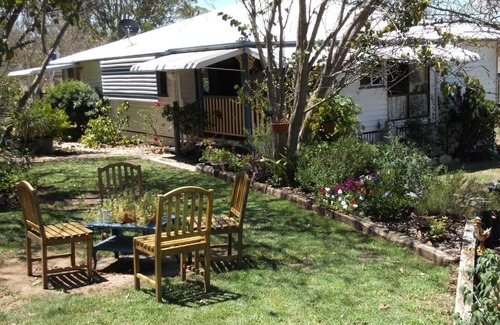 Woolooga Bed & Breakfast | Staple House Bed and Breakfast