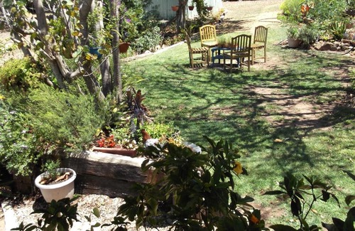 Woolooga Bed & Breakfast | Staple House Bed and Breakfast