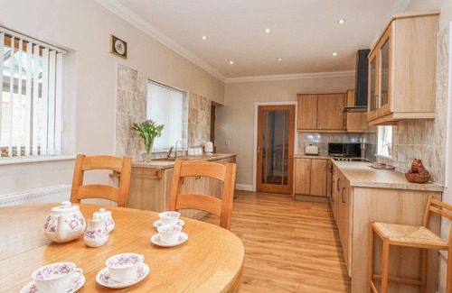 New Forest District House | STAPLETON FARM BUNGALOW, pet friendly, with a garden in Alderholt
