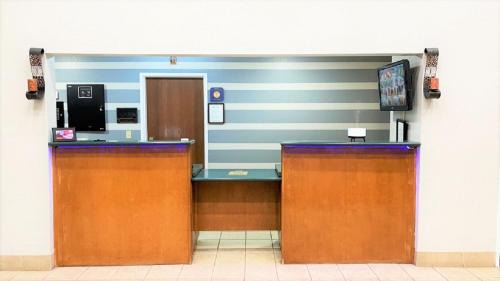 Star City Hotel | Star City Inn & Suites