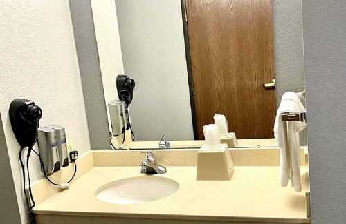 Star City Hotel | Star City Inn & Suites