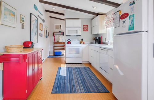 Hammondsport Cottage | Star Cove: Luxury Couples Retreat!