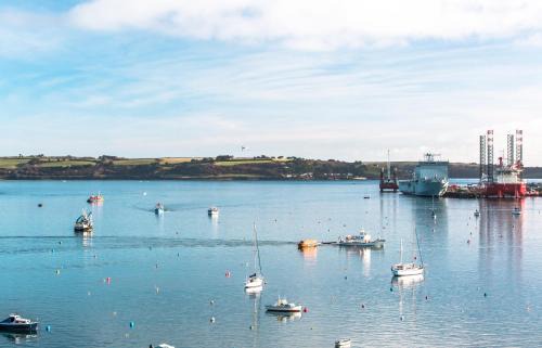 Mylor Churchtown Apartment | Star & Garter