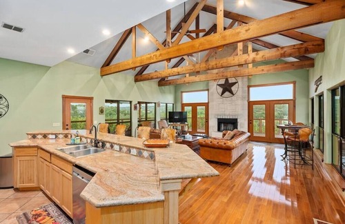Wimberley House | Star House - Hill Country Views