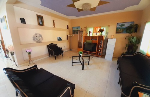 Fragneau Ville House | Star House