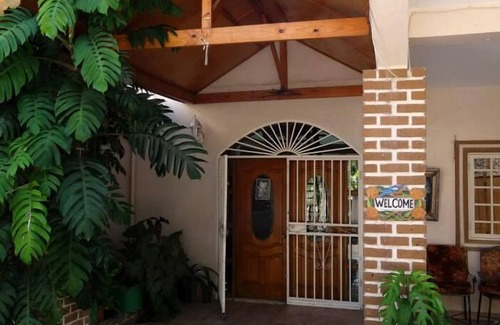Fragneau Ville House | Star House