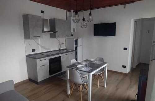 Clusone Apartment | Star House