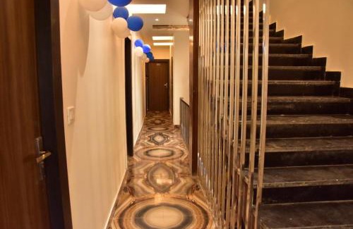 Aligarh Hotel | STAR INN