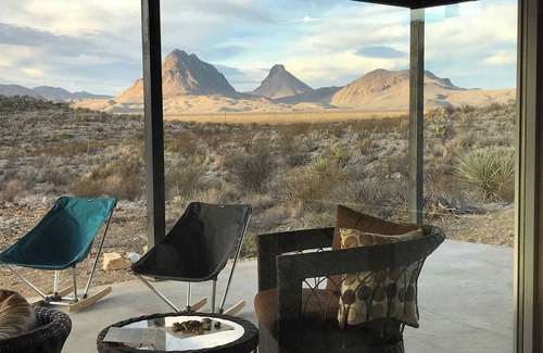 Alpine House | Star Lodge: Stunning Solar Home under Dark Skies on Terlingua Ranch