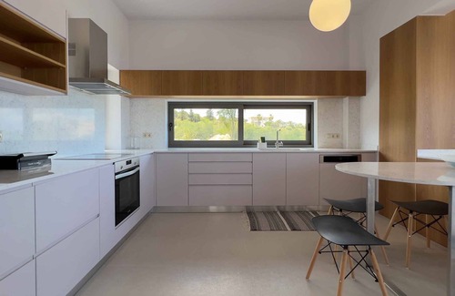 Galatas Villa | Star Luxury Villa Heated* pool, gym & playground