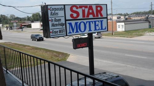 Macomb Hotel | Star Motel