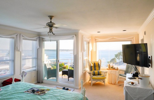 White Rock House | Star of the Sea Guest House