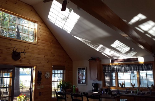 Sidney Cottage | Star Point on Snow Pond in the Belgrade Lakes