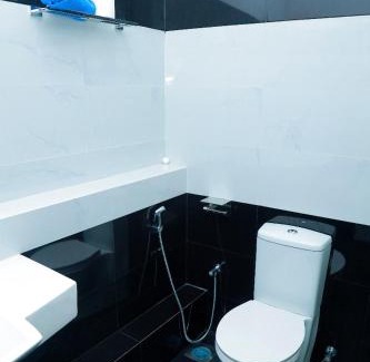 Ratnapura Hotel | Star Rain Tour Inn
