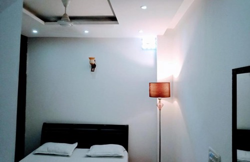 Hauz Khas Village Apartment | Star Residency Big @Beautiful