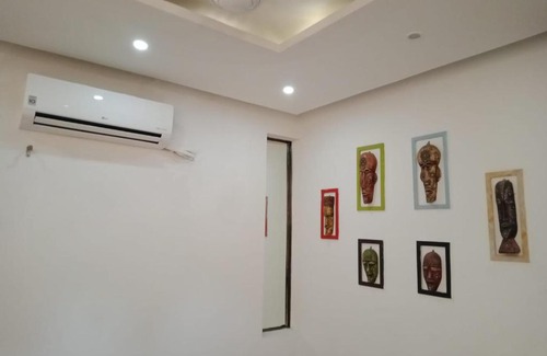 Hauz Khas Village Apartment | Star Residency Big @Beautiful