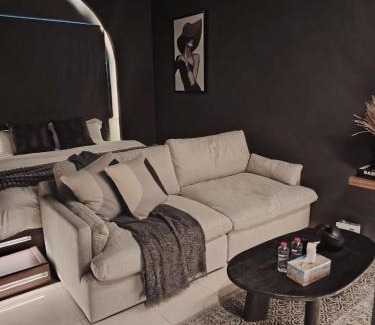 Ras Al Khaimah Apartment | Star Room