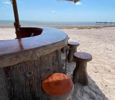 Long Beach Estates Apartment | Star Room at Barnacle Resort