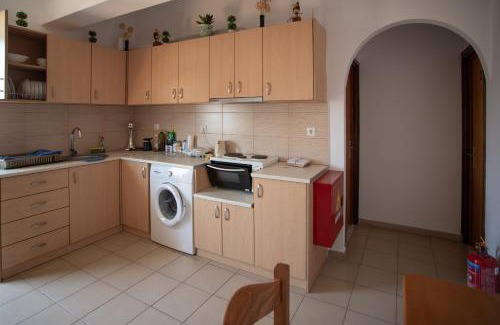 Siana Hotel | Star Sianna Village Rooms to let