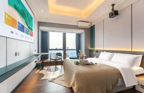 Haizhu Apartment | STAR STAGE International Apartment Hotel - 1min to Line2 & Line8 ChangGang STN-Free private car delivery to Canton Fair from Otc 15th to Nov 4th